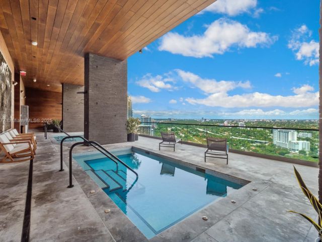 Apartment for sale  Unit #2405 - photo 6774117