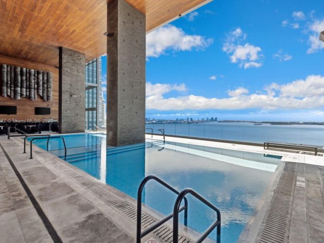 Apartment for sale  Unit #2405 - photo 6774118