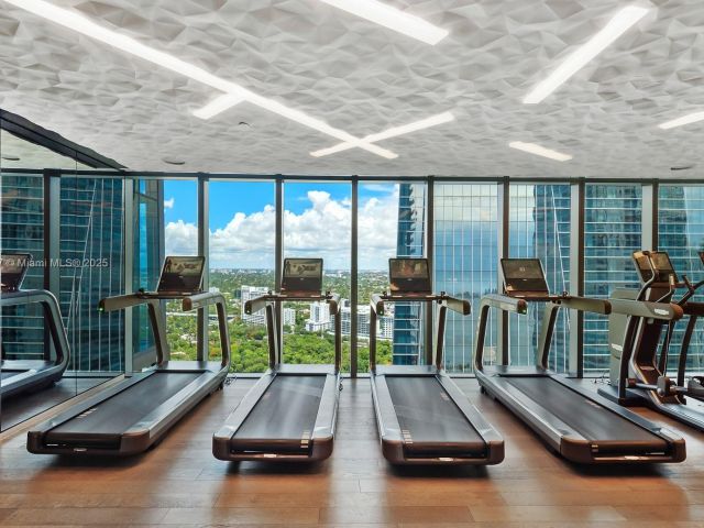 Apartment for sale  Unit #2405 - photo 6774120