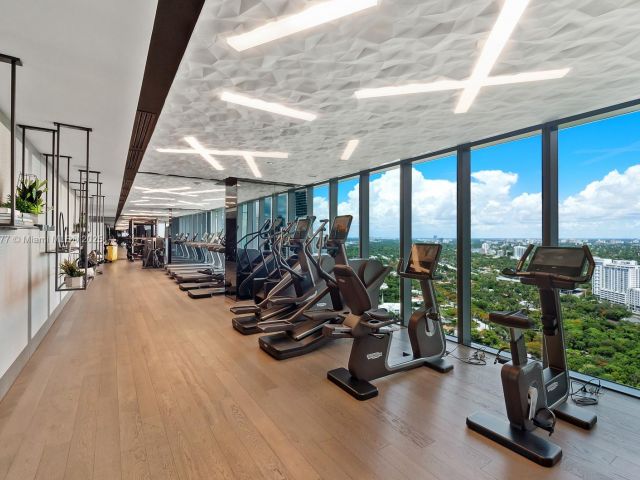 Apartment for sale  Unit #2405 - photo 6774121