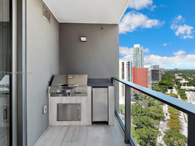 Apartment for sale  Unit #2405 - photo 6774123