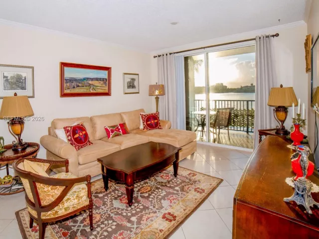 2-bedroom condo for sale in Sunny Isles Beach - 17150 N Bay Rd 2207 - MondialRealty
