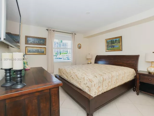 2-bedroom condo for sale in Sunny Isles Beach - 17150 N Bay Rd 2207 - MondialRealty