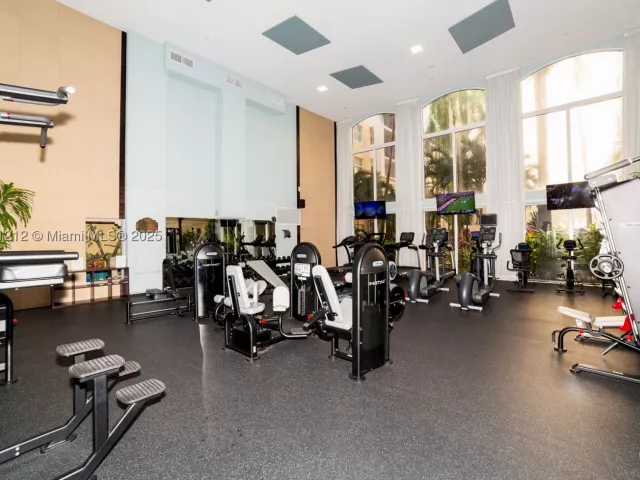 2-bedroom condo for sale in Sunny Isles Beach - 17150 N Bay Rd 2207 - MondialRealty