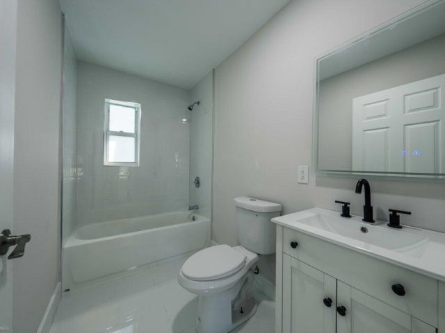Home for rent at 1405 NW 7th Terrace - photo 6774507