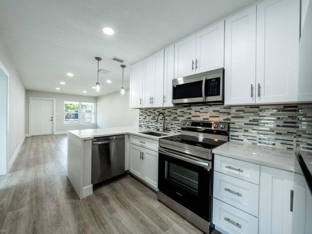 Home for rent at 1405 NW 7th Terrace - photo 6774518