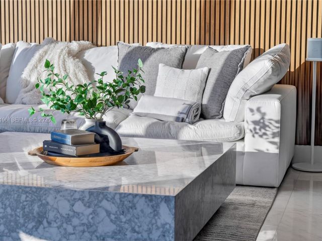 Apartment for sale  Unit #4304 - photo 6780786