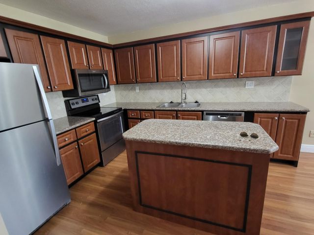 Home for rent at 23312 SW 53rd Avenue C - photo 6775342