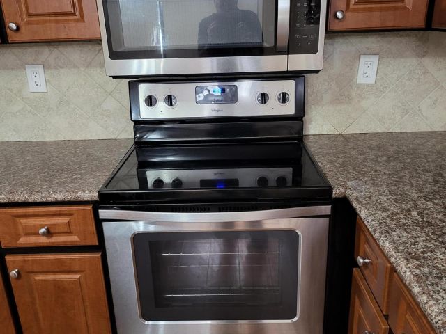 Home for rent at 23312 SW 53rd Avenue C - photo 6775344