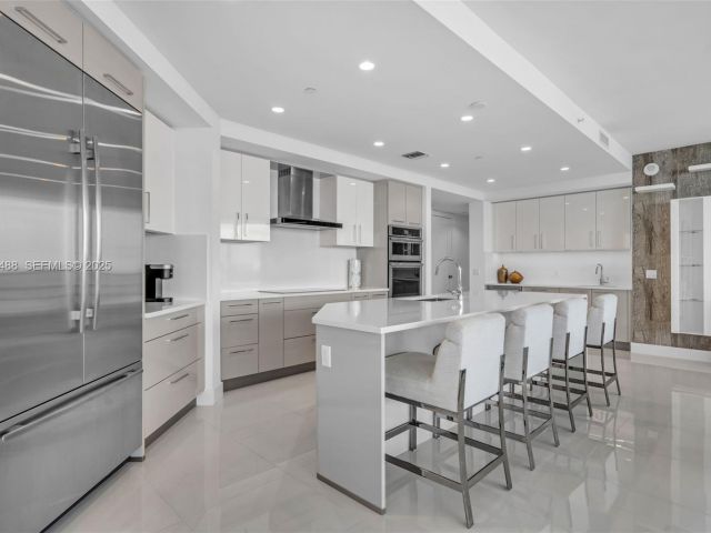 Apartment for sale  Unit #3703 - photo 6777108