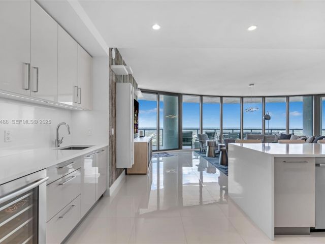 Apartment for sale  Unit #3703 - photo 6777112