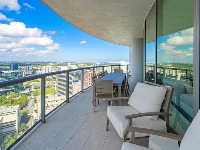 Apartment for sale  Unit #3703 - photo 6777115