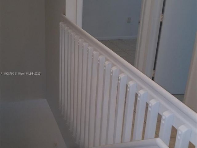 4-bedroom home for rent in Miami - 13950 NE 2nd Ave 1A - MondialRealty