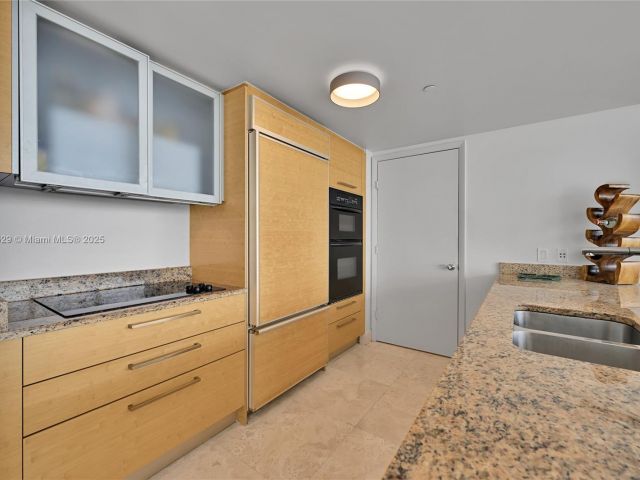 Apartment for sale  Unit #4807 - photo 6779996