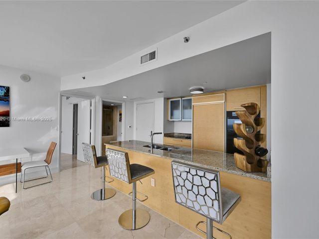 Apartment for sale  Unit #4807 - photo 6779999