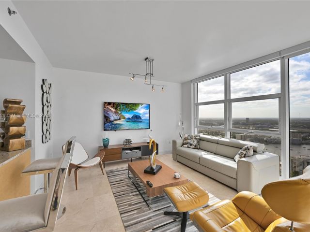 Apartment for sale  Unit #4807 - photo 6780001