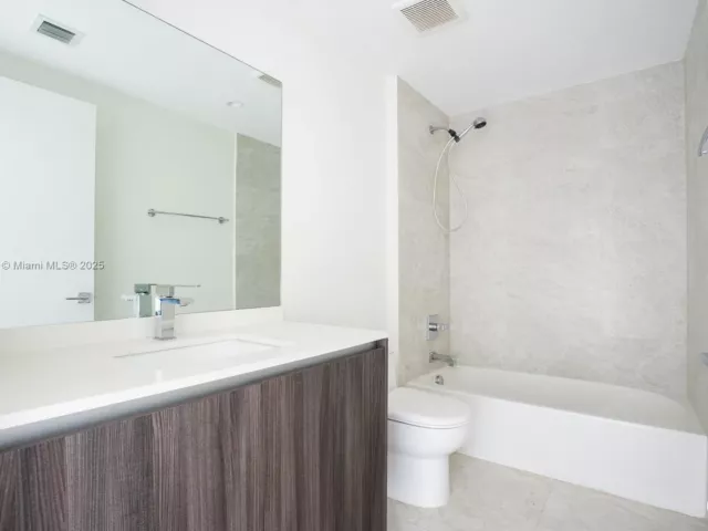 Apartment for sale  Unit #2210 - photo 6776141