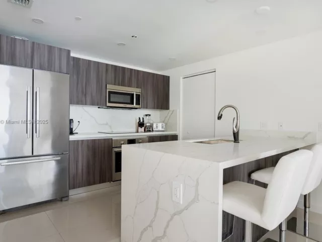 Apartment for sale  Unit #2210 - photo 6776133