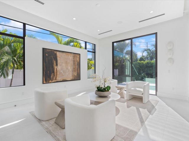 Home for sale at 498 NE 6th Street - photo 6862881