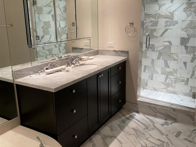 2-bedroom condo for sale in Aventura - 20281 E Country Club Dr 511 - MondialRealty