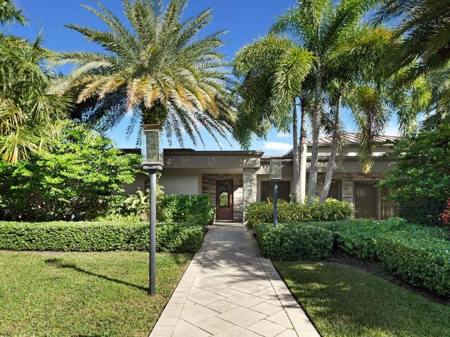 Home for sale at 1600 SW 15th Avenue - photo 6778484