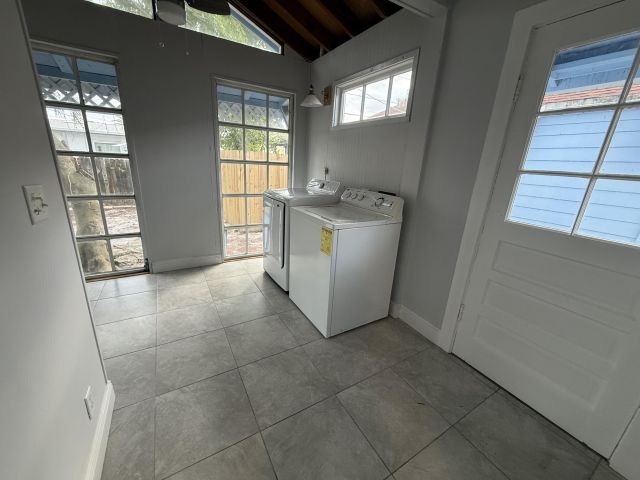 Home for rent at 714 W Lakewood Road A - photo 6791726