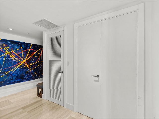 Apartment for sale  Unit #1706 - photo 6780805