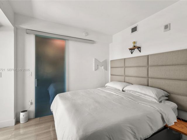 Apartment for sale  Unit #1706 - photo 6780810