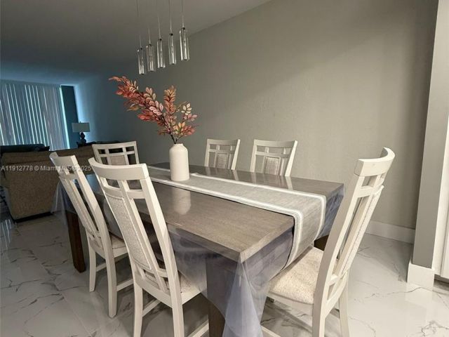 1-bedroom condo for rent in Sunny Isles Beach - 19380 Collins Ave 1209 - MondialRealty