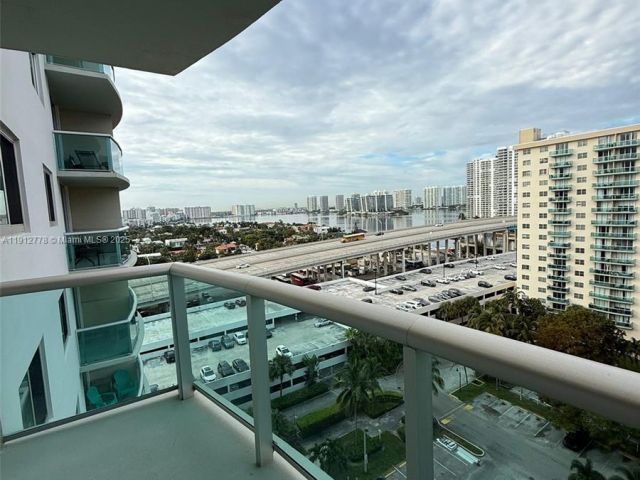 1-bedroom condo for rent in Sunny Isles Beach - 19380 Collins Ave 1209 - MondialRealty