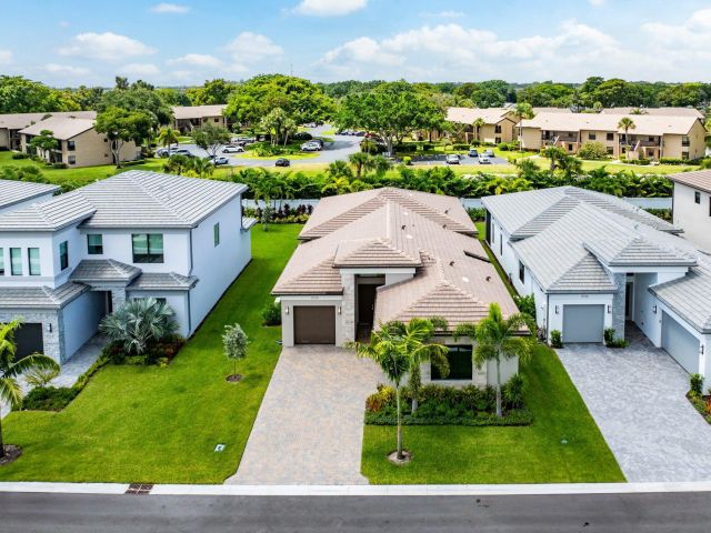 Home for rent at 8330 Essex Country Club Drive - photo 6780406