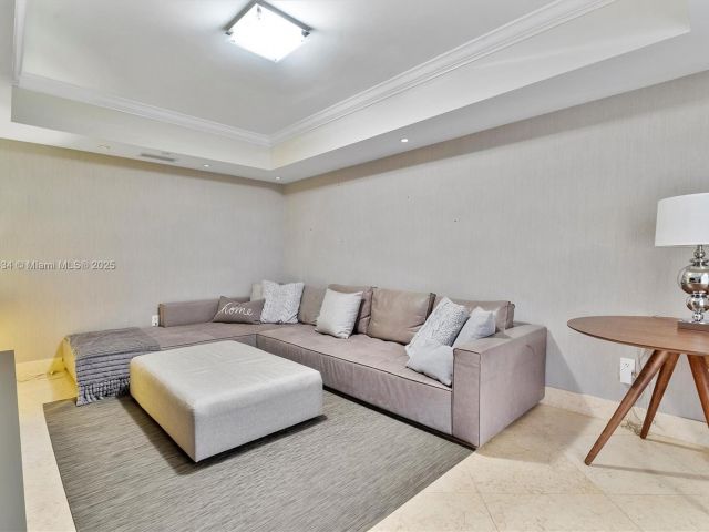 Apartment for sale  Unit #1007 - photo 6821758