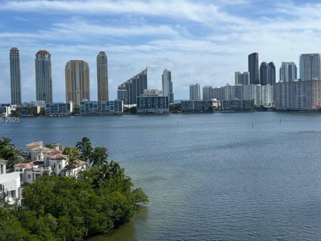 Apartment for sale  Unit #1007 - photo 6821765