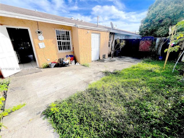 3-bedroom home for rent in Miami Gardens - 18240 NW 41st Pl 2 - MondialRealty