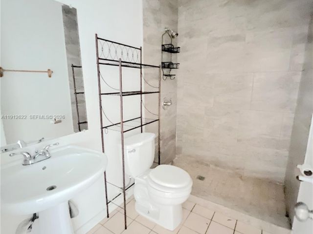 3-bedroom home for rent in Miami Gardens - 18240 NW 41st Pl 2 - MondialRealty