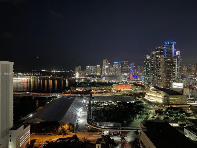 Apartment for rent  Unit #A-2553 - photo 7442378