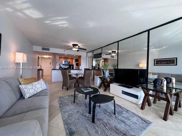 Apartment for rent  Unit #A-2553 - photo 7442379