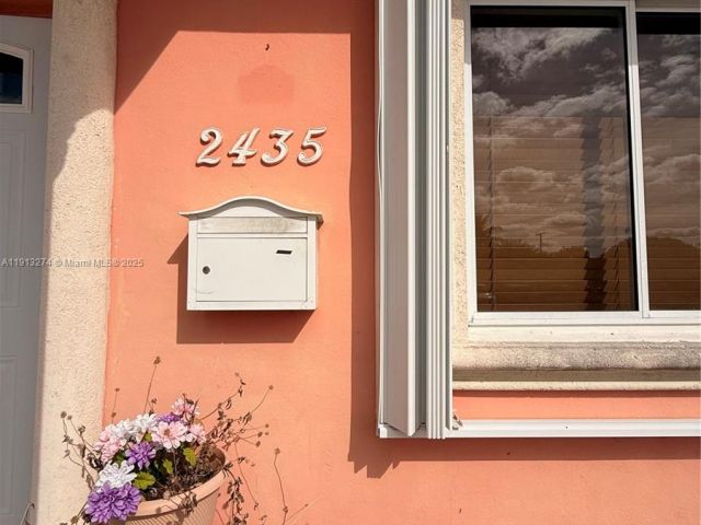 Home for rent at 2435 Wilson St 1 - photo 7455591