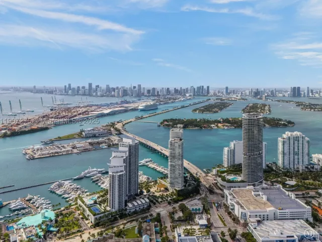 2-bedroom condo for sale in Miami Beach - 450 Alton Rd PH 4104 - MondialRealty