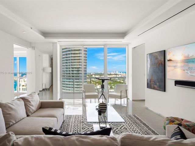 Apartment for sale  Unit #PH 4104 - photo 6780723