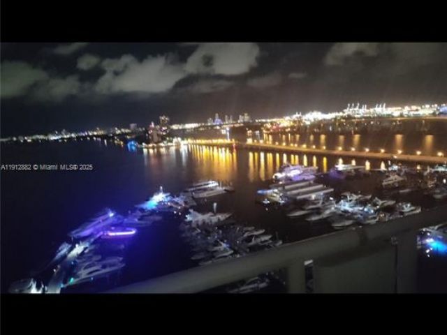 Apartment for sale  Unit #A-1734 - photo 6781858