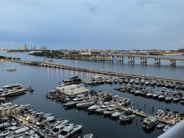 Apartment for sale  Unit #A-1734 - photo 6781861