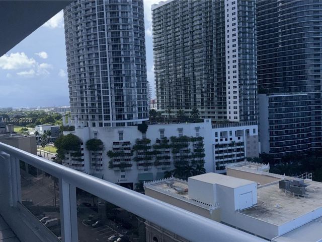 Apartment for sale  Unit #A-1734 - photo 6781864