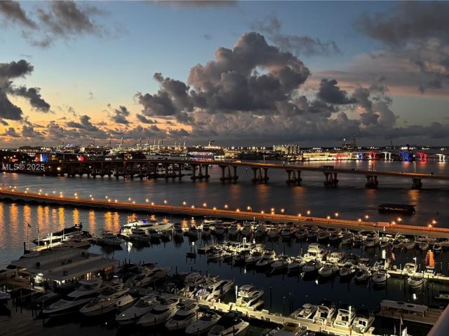 Apartment for sale  Unit #A-1734 - photo 6781867