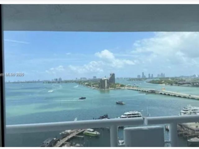 Apartment for sale  Unit #A-1734 - photo 6781870