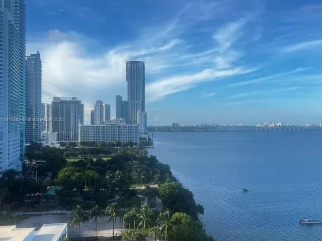 2-bedroom condo for sale in Miami - 1717 N Bayshore Dr A-1734 - MondialRealty