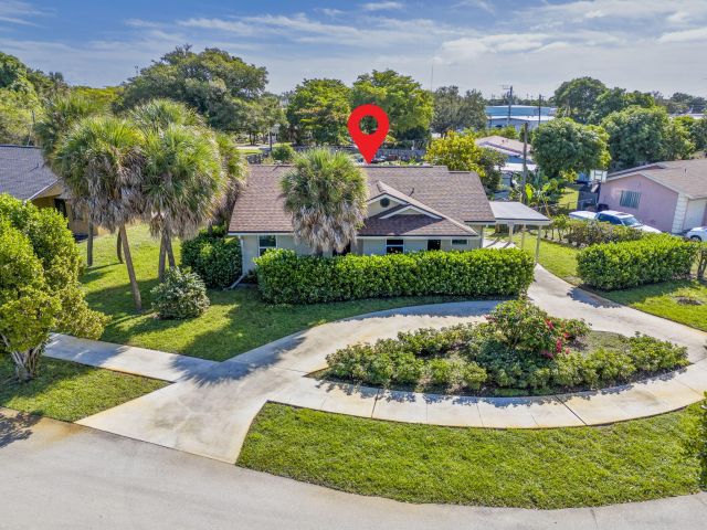 Home for sale at 254 NW 2nd Way - photo 6808142