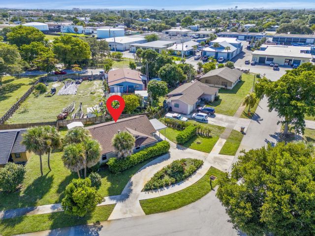 Home for sale at 254 NW 2nd Way - photo 6808145