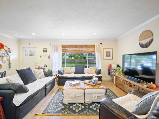 Home for sale at 10611 NW 18th Place - photo 6781700