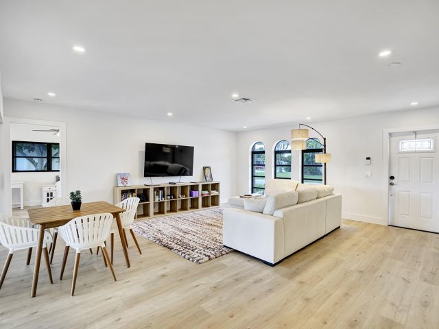 Home for rent at 14608 Country Side Lane - photo 6798713